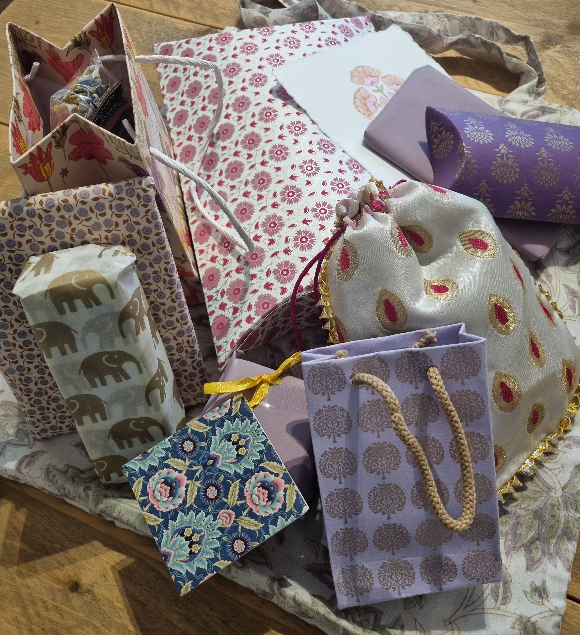 'From India With Love' tas