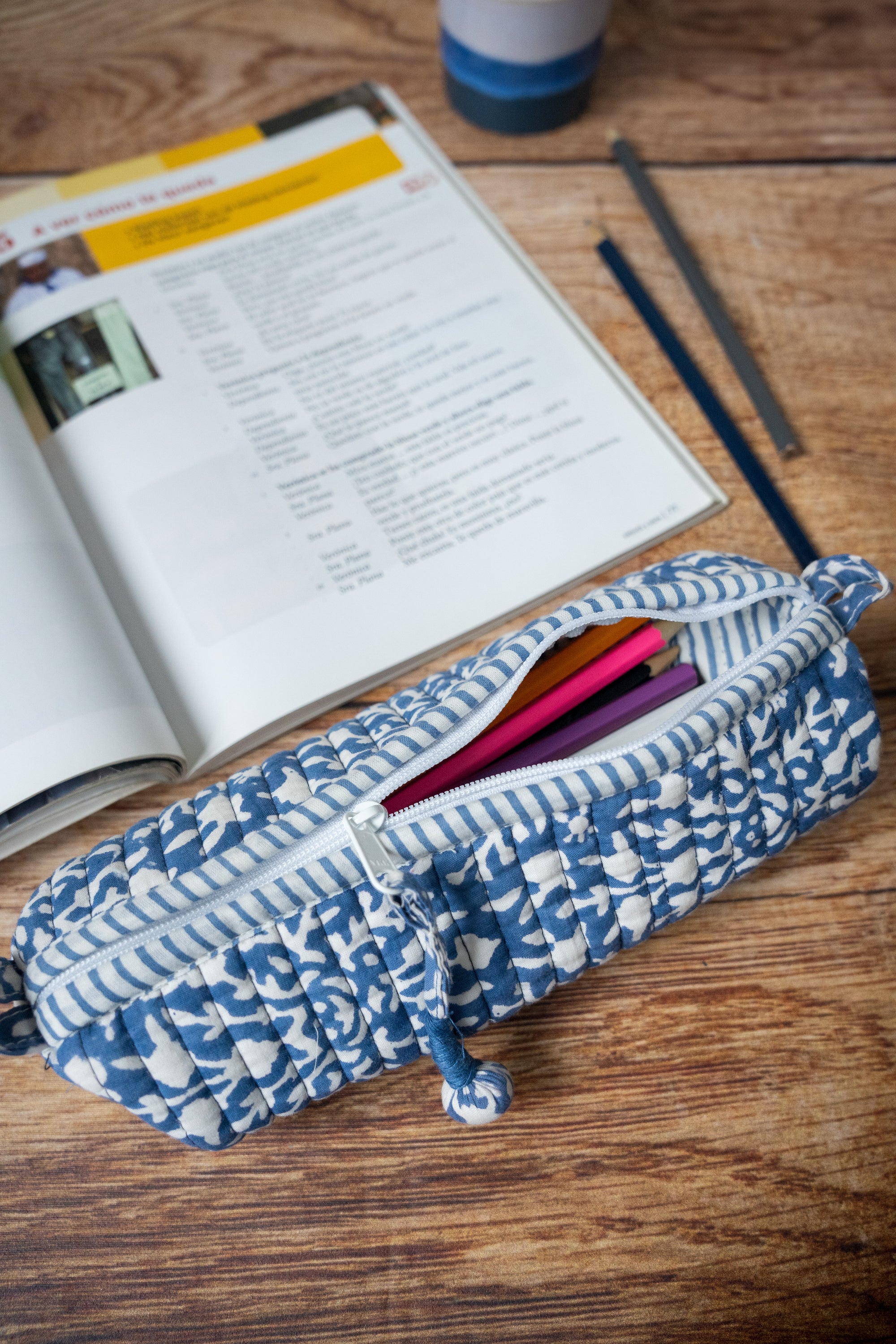 Etui meisjes, Etui voor school