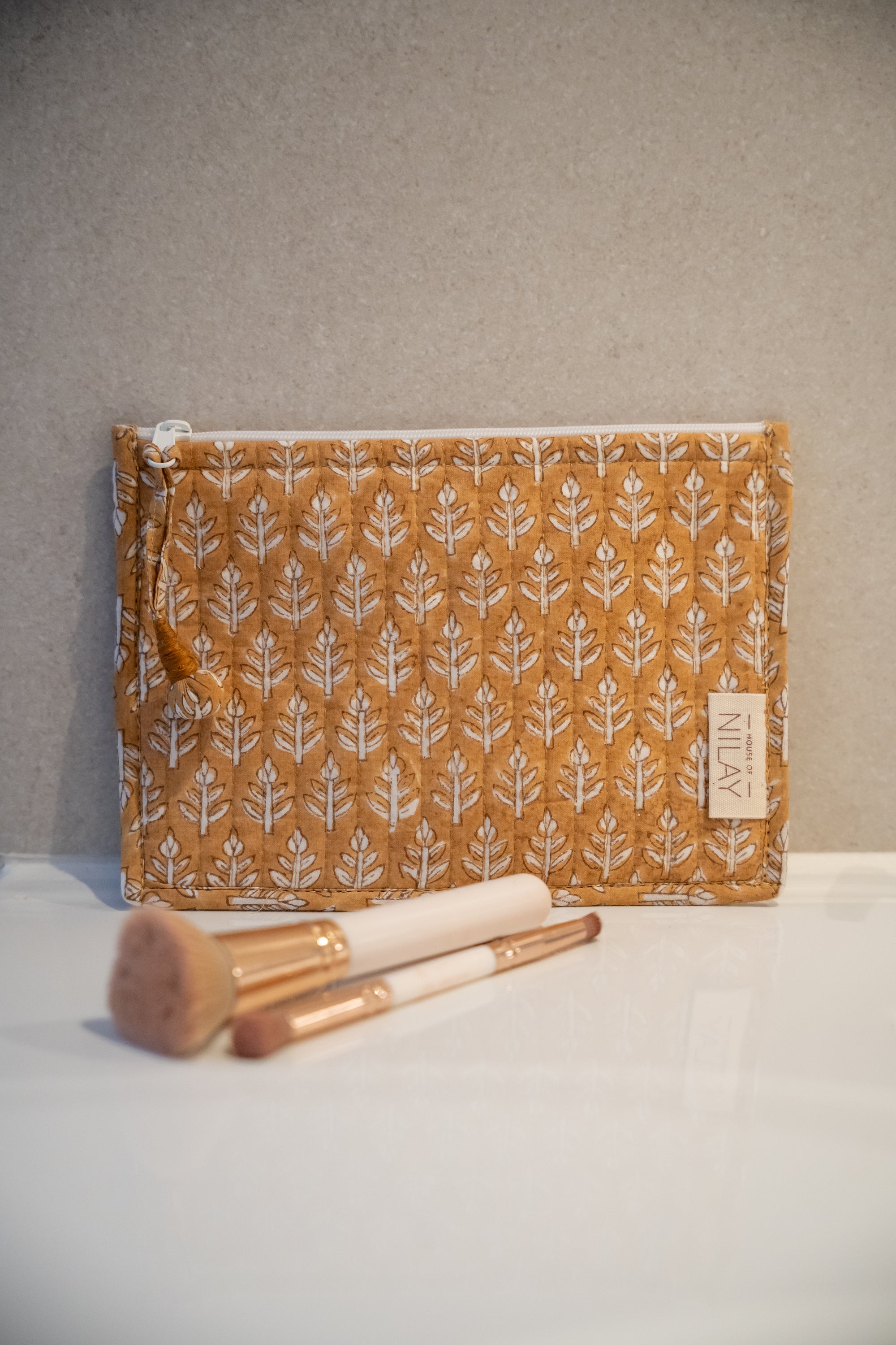 pouch, etui, paspoort hoes, make-up tasje