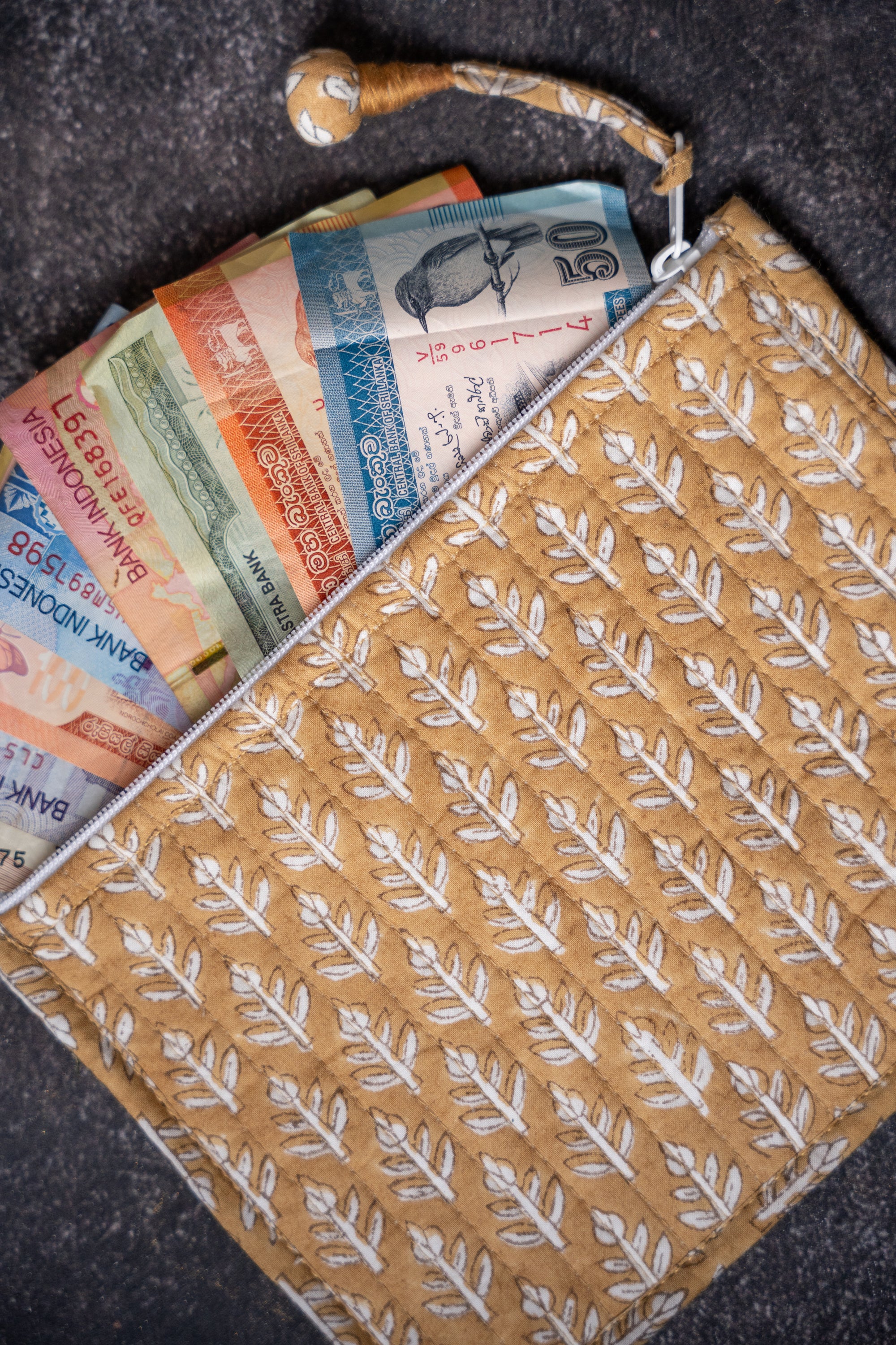pouch, etui, paspoort hoes, make-up tasje