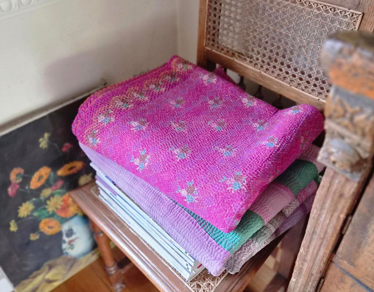 5 manieren om een vintage kantha sprei in je interieur te gebruiken