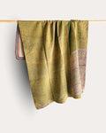 Heavy Vintage Kantha quilt / bedsprei (200x155 cm)