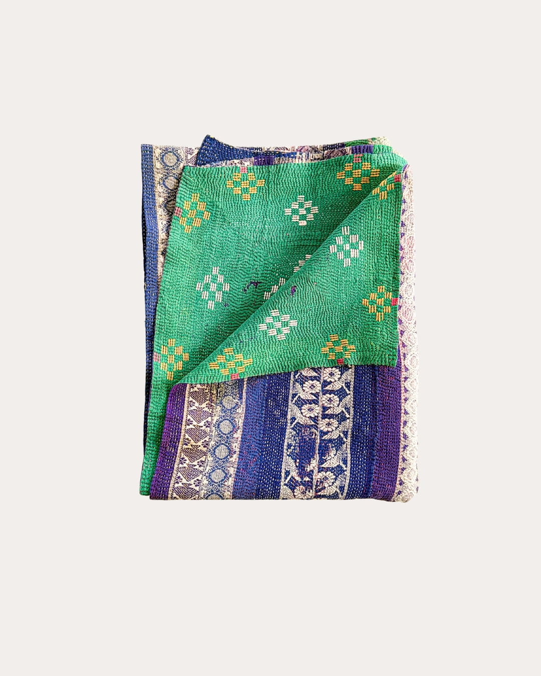 Heavy Vintage Kantha quilt / bedsprei (180x140 cm)