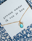 Vergulde ketting met hand bewerkte hanger - Licht Blauw