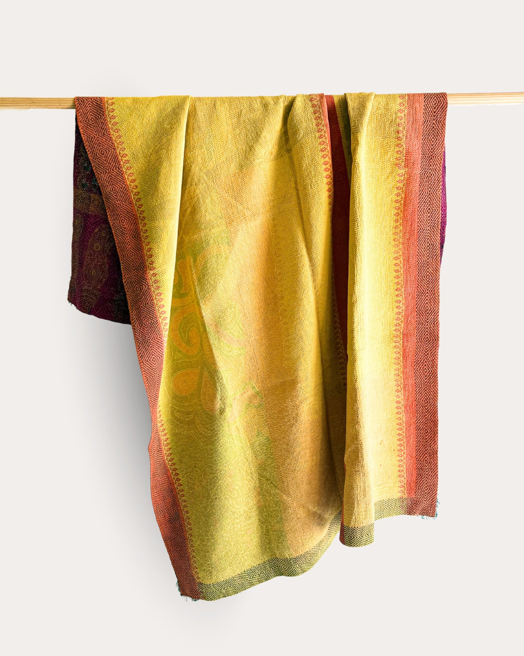 Vintage Kantha quilt / bedsprei (215x135 cm)