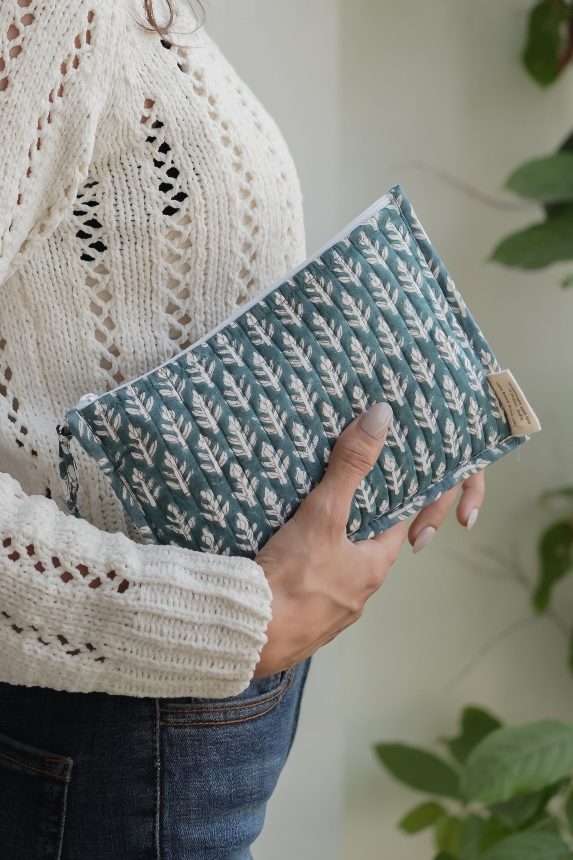 pouch, etui, paspoort hoes, make-up tasje
