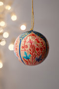 Kerstbal roze, donkerblauw gestipt