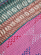 Vintage Kantha quilt / bedsprei (194x140 cm)