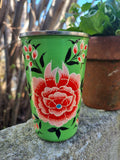 Handbeschilderd beker groen