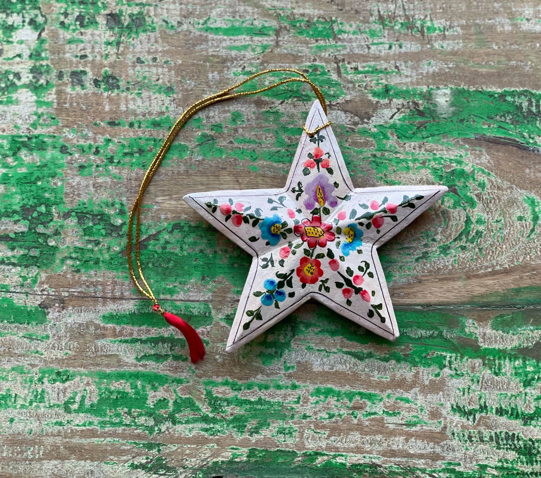 Christmas star paper mache (white with flower)